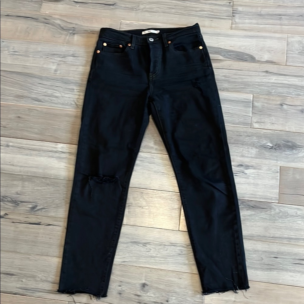 Levi’s Women’s Wedgie Black Jeans with Distressing and Raw Edge Hem W26